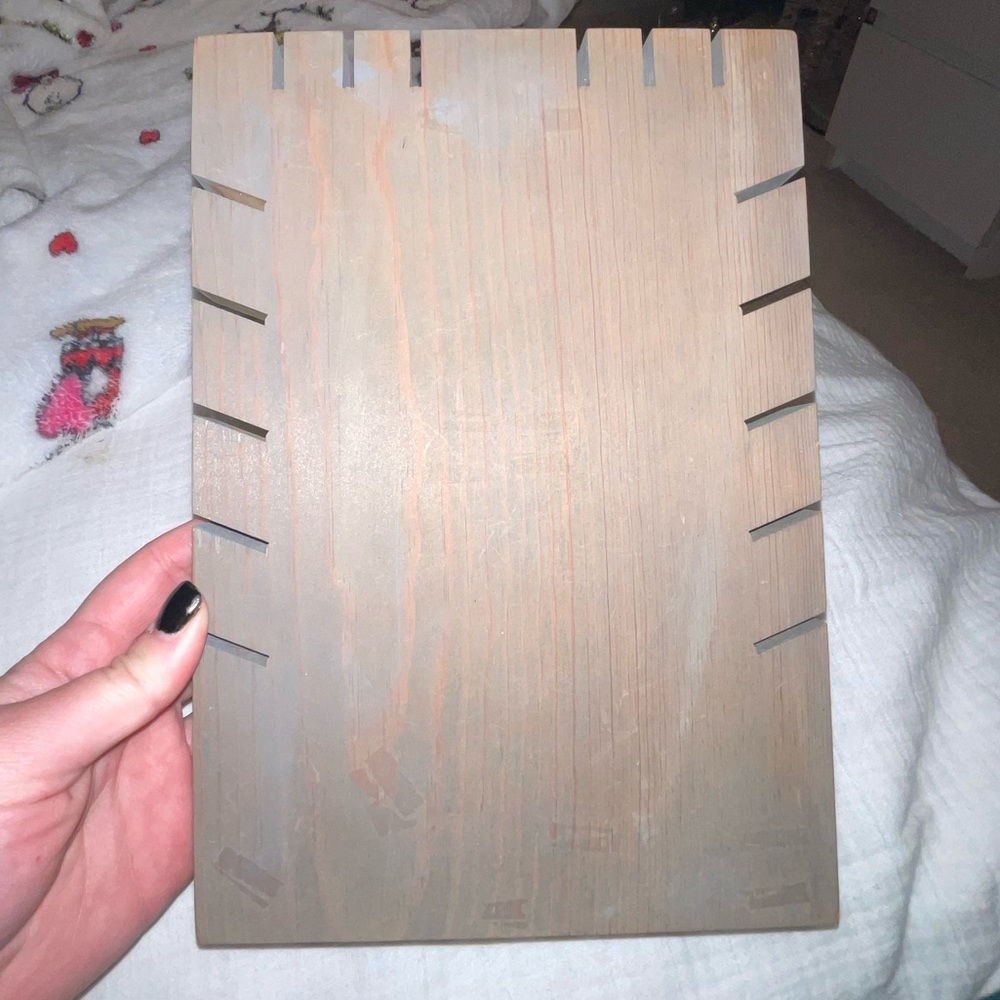 Necklace holder